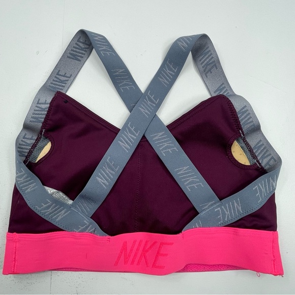 NIKE Women Pro Indy Logo Crisscrossing Back Elastic Straps Sports Bra Size Small - Picture 2 of 6